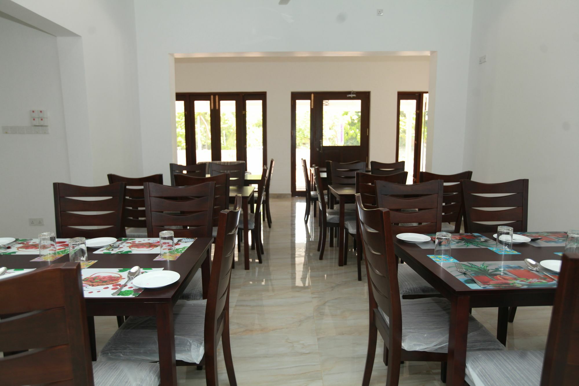 Lavonka Tourist Rest Hotel Anuradhapura Exterior photo