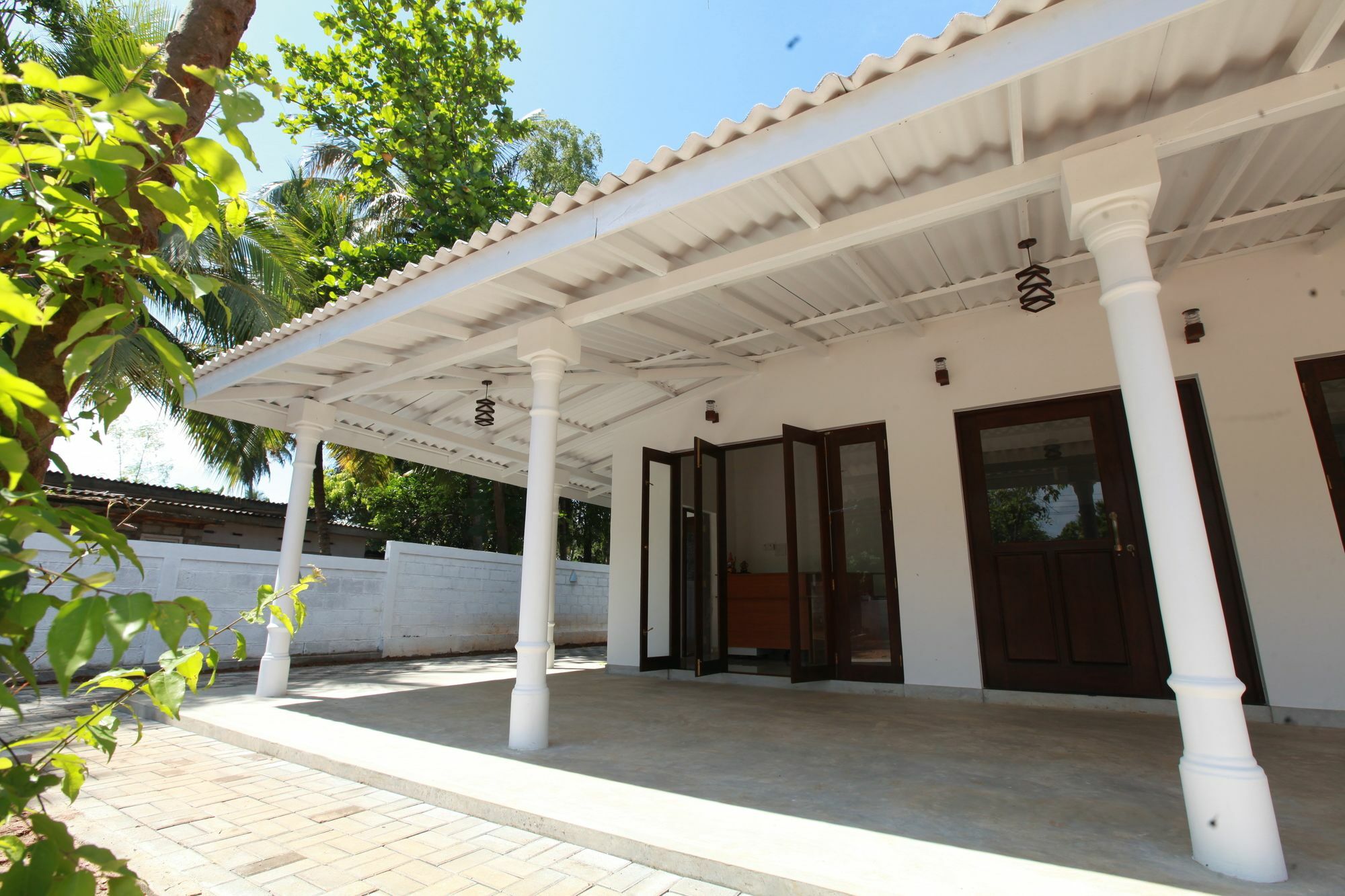 Lavonka Tourist Rest Hotel Anuradhapura Exterior photo